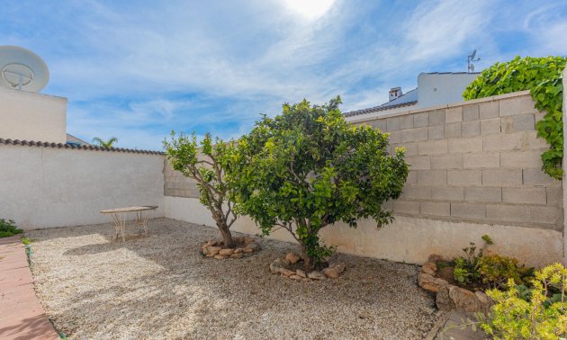 Resale - Villa -
Torrevieja - San Luis - Chaparal