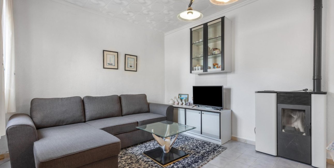 Resale - Villa -
Torrevieja - San Luis - Chaparal