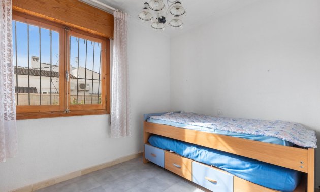 Resale - Villa -
Torrevieja - San Luis - Chaparal