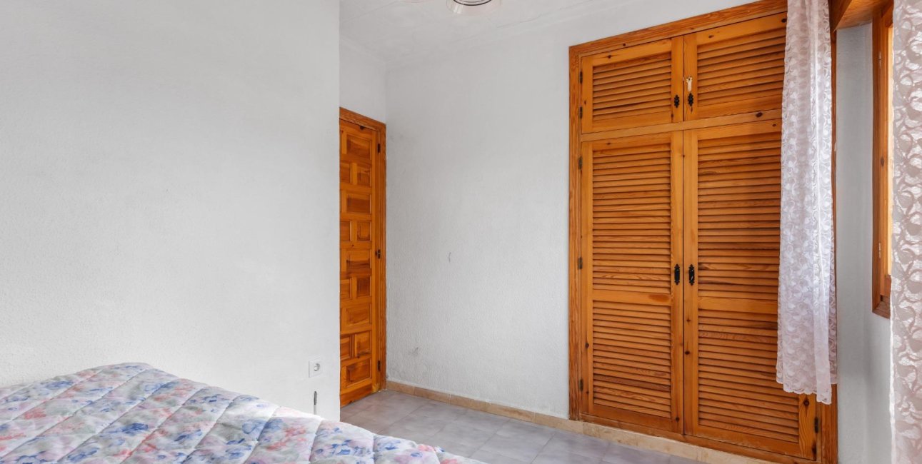 Resale - Villa -
Torrevieja - San Luis - Chaparal