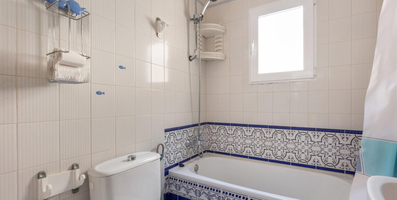 Resale - Villa -
Torrevieja - San Luis - Chaparal