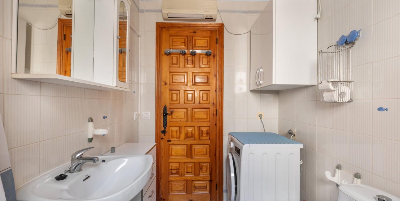 Resale - Villa -
Torrevieja - San Luis - Chaparal