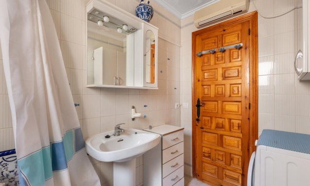 Resale - Villa -
Torrevieja - San Luis - Chaparal