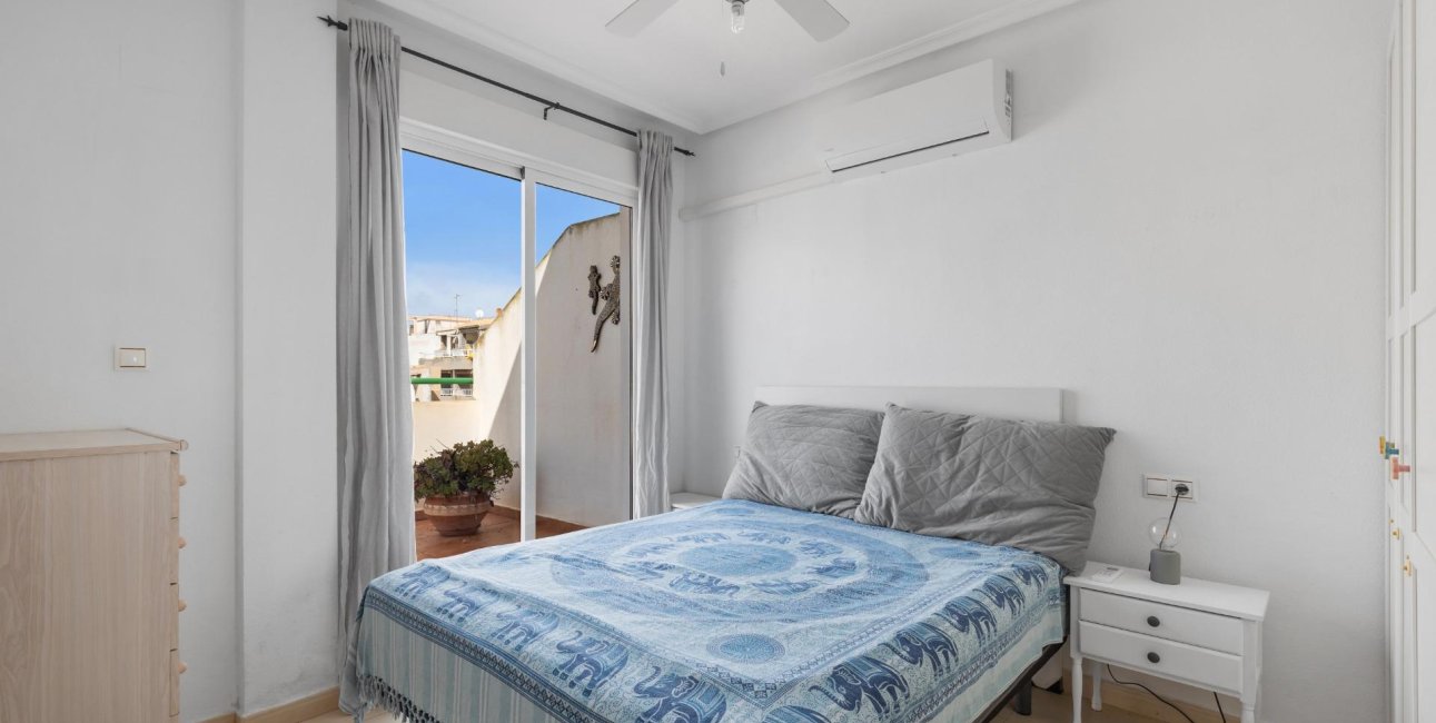 Resale - Penthouse -
Torrevieja - Playa de los Locos