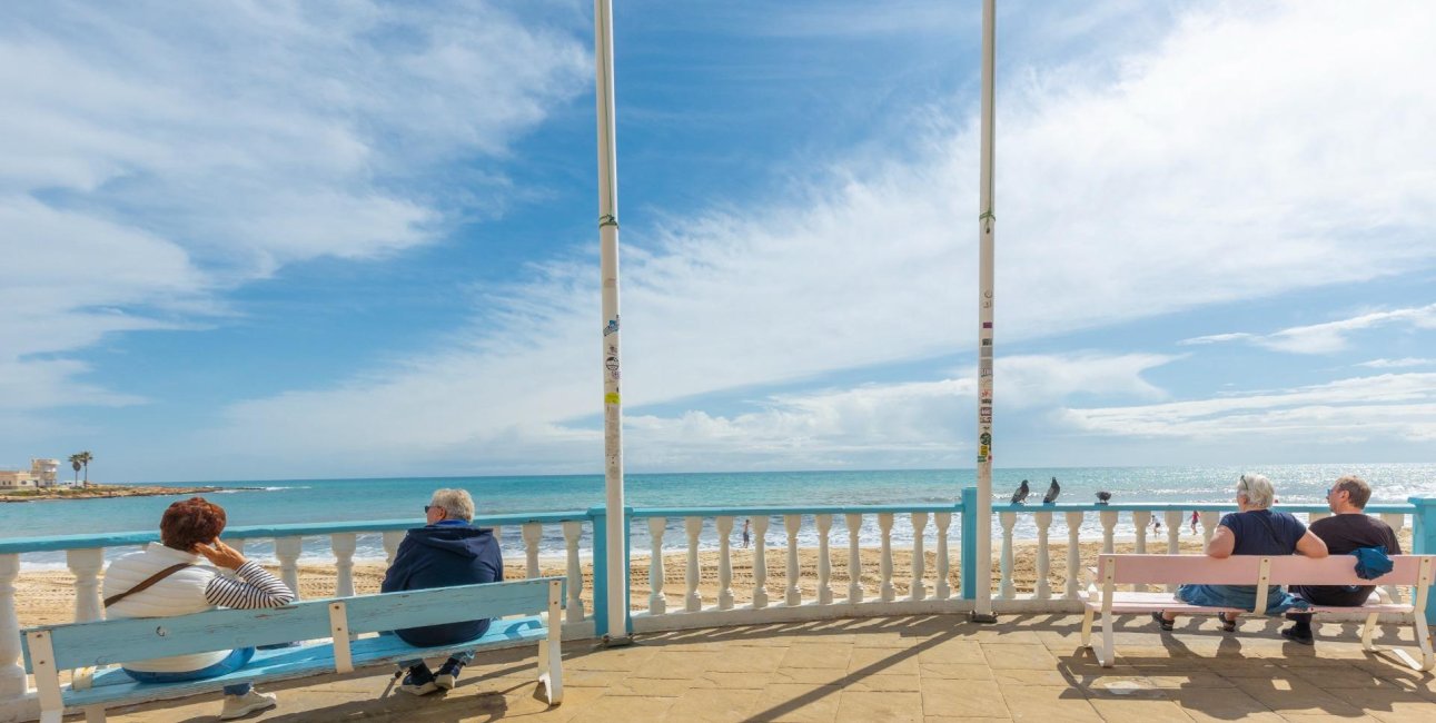 Resale - Penthouse -
Torrevieja - Playa de los Locos