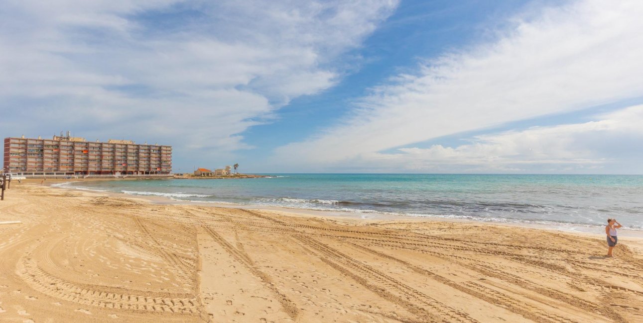 Resale - Penthouse -
Torrevieja - Playa de los Locos