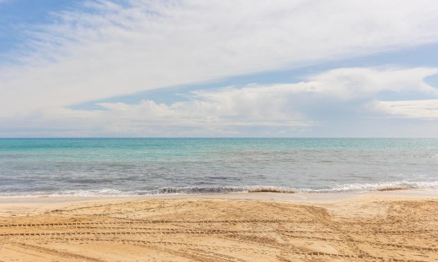 Resale - Penthouse -
Torrevieja - Playa de los Locos