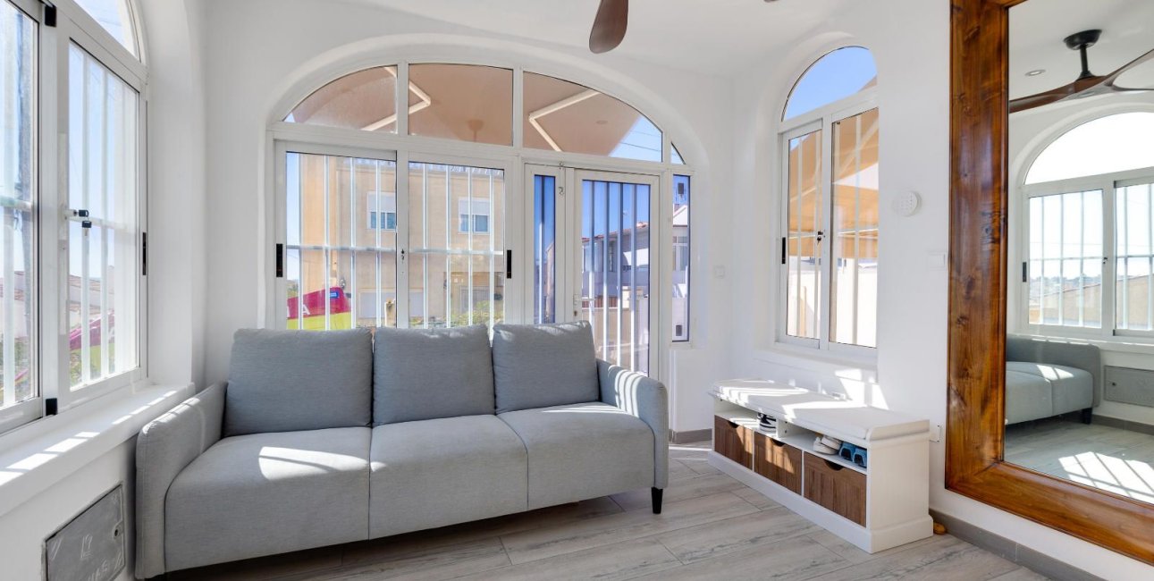 Resale - Villa -
San Fulgencio