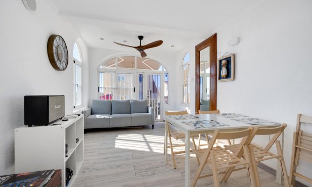 Resale - Villa -
San Fulgencio