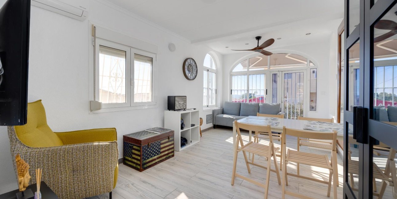 Resale - Villa -
San Fulgencio