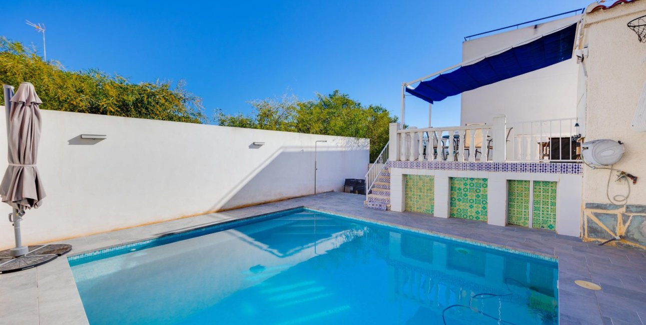 Resale - Villa -
San Fulgencio