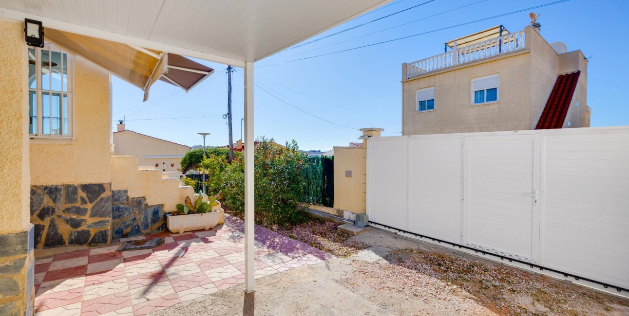 Resale - Villa -
San Fulgencio