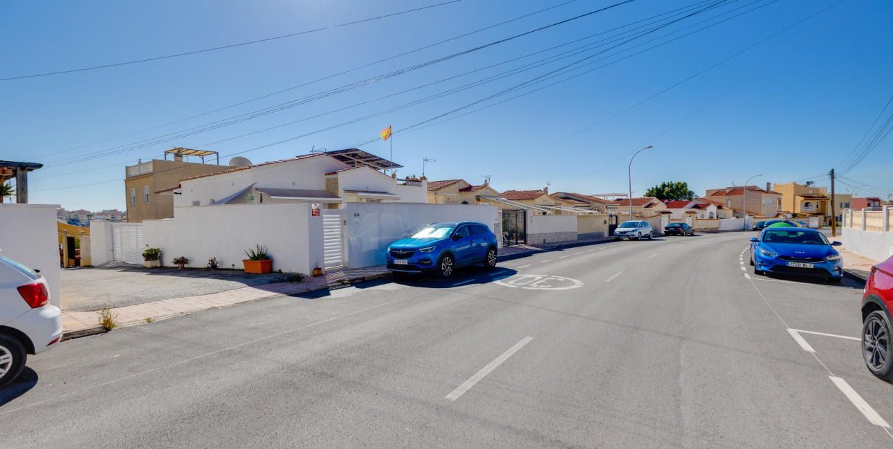 Resale - Villa -
San Fulgencio