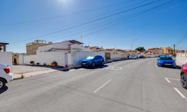 Resale - Villa -
San Fulgencio