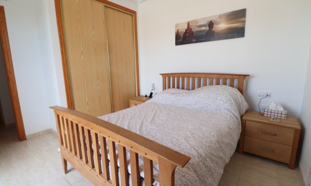 Resale - Duplex -
Daya Vieja - Daya Vieja - Town