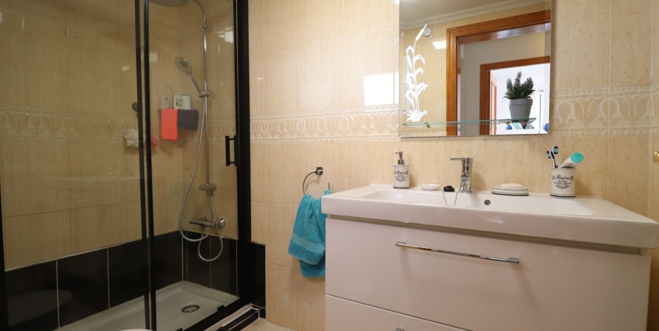 Resale - Duplex -
Daya Vieja - Daya Vieja - Town