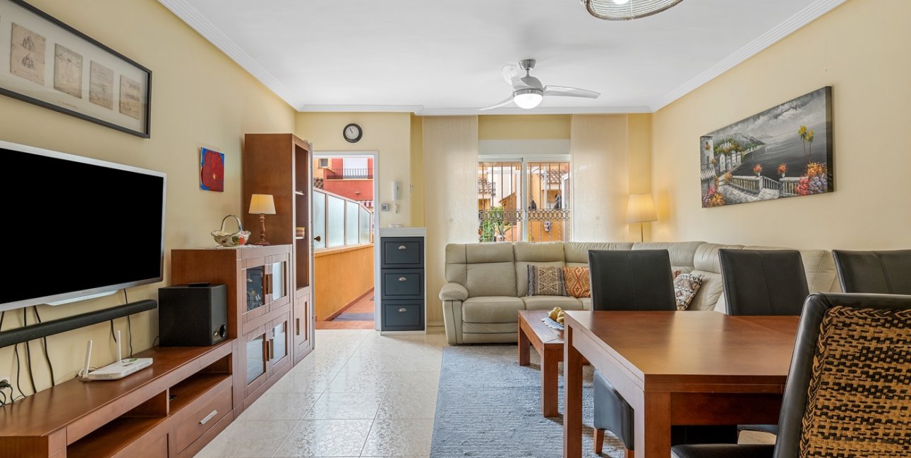 Resale - Townhouse -
Orihuela Costa - Villamartin