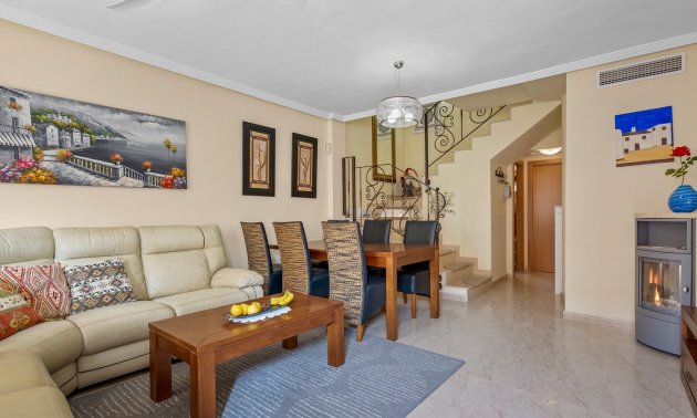Resale - Townhouse -
Orihuela Costa - Villamartin
