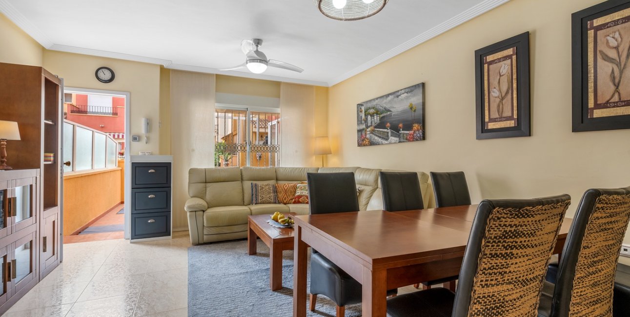 Resale - Townhouse -
Orihuela Costa - Villamartin