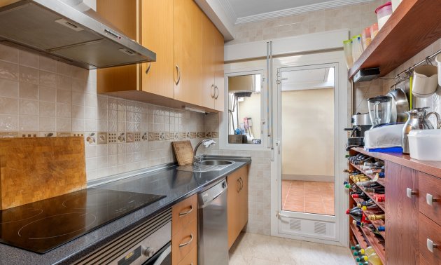 Resale - Townhouse -
Orihuela Costa - Villamartin