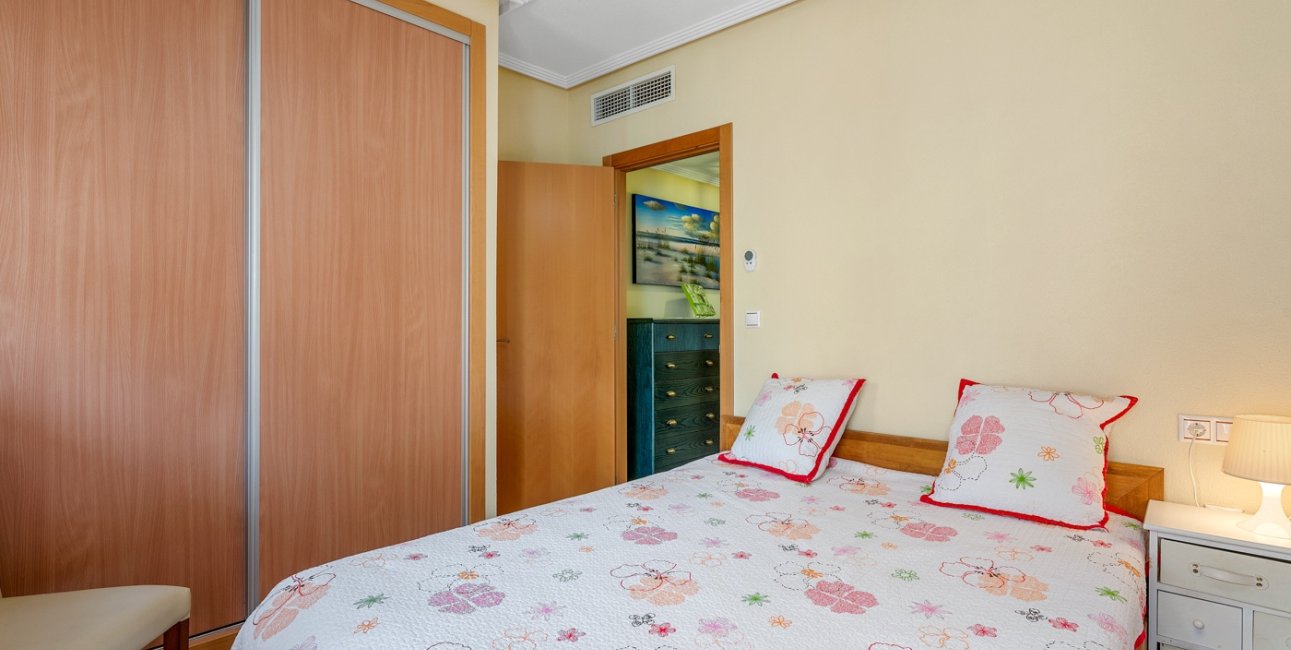 Resale - Townhouse -
Orihuela Costa - Villamartin