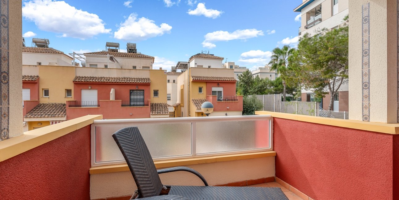 Resale - Townhouse -
Orihuela Costa - Villamartin