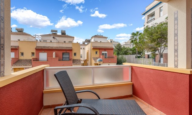 Resale - Townhouse -
Orihuela Costa - Villamartin