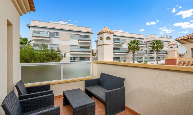 Resale - Townhouse -
Orihuela Costa - Villamartin