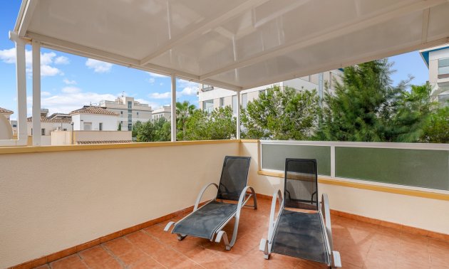 Resale - Townhouse -
Orihuela Costa - Villamartin