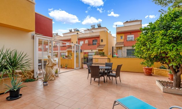 Resale - Townhouse -
Orihuela Costa - Villamartin
