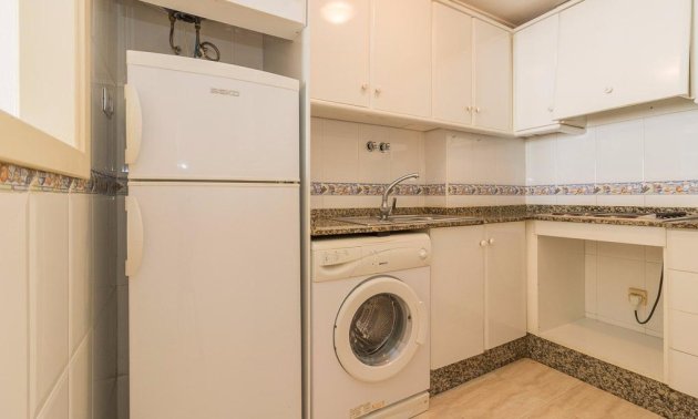 Resale - Apartment / flat -
Torrevieja - Centro