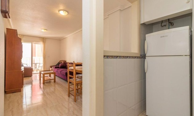 Resale - Apartment / flat -
Torrevieja - Centro