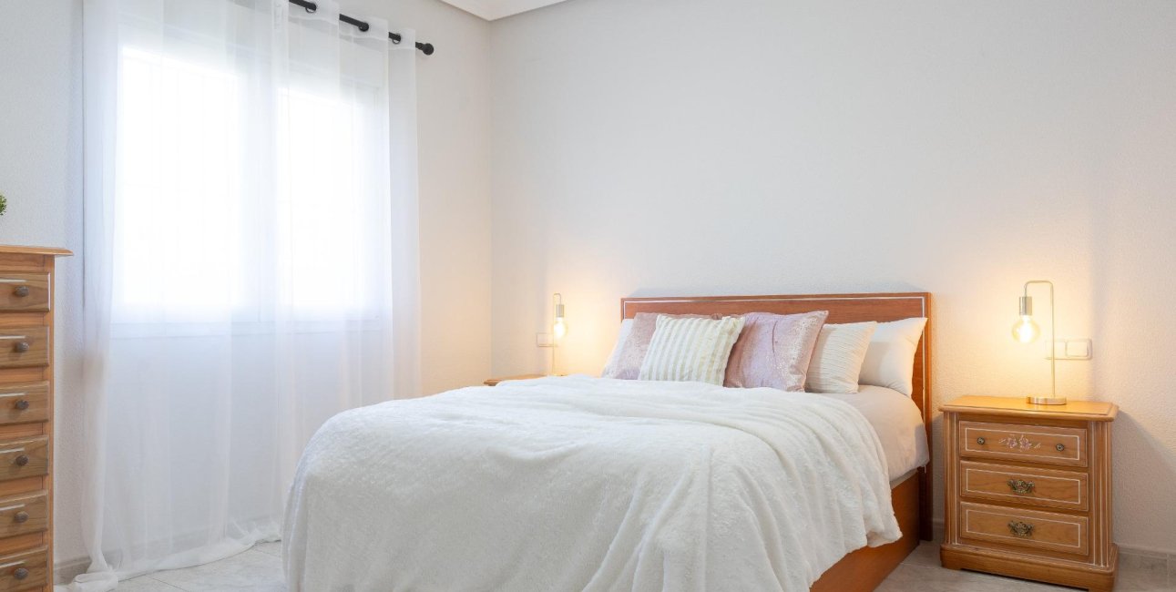 Resale - Villa -
Orihuela Costa - Playa Flamenca