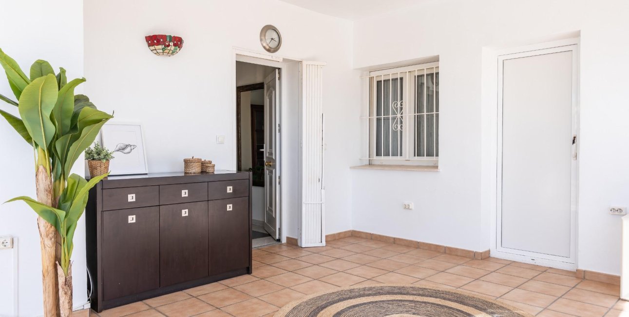 Resale - Villa -
Orihuela Costa - Playa Flamenca