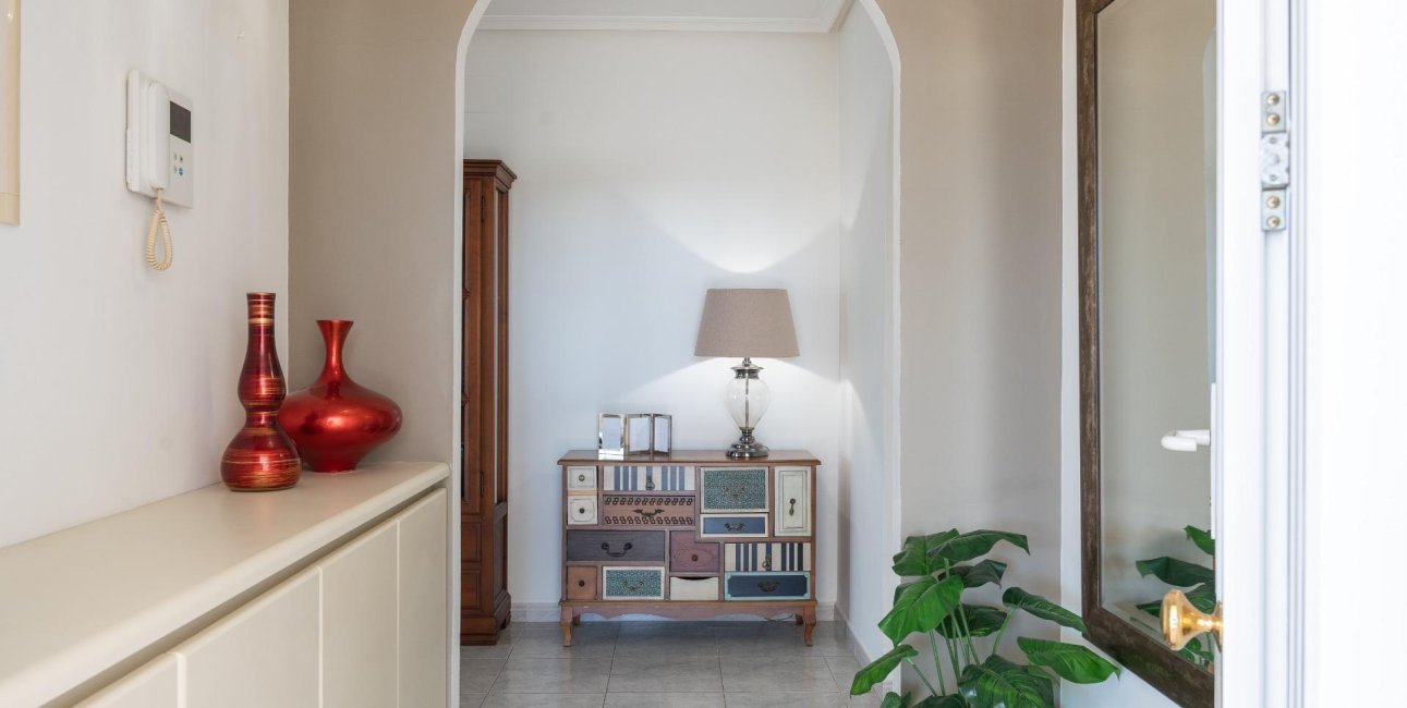 Resale - Villa -
Orihuela Costa - Playa Flamenca