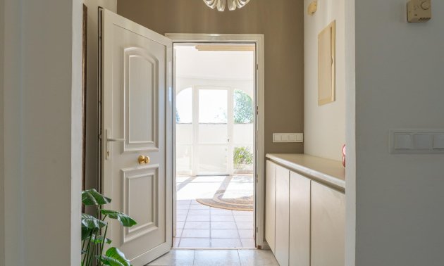 Resale - Villa -
Orihuela Costa - Playa Flamenca