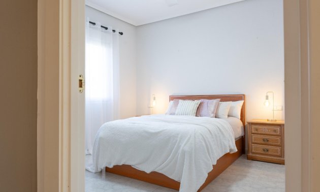 Resale - Villa -
Orihuela Costa - Playa Flamenca