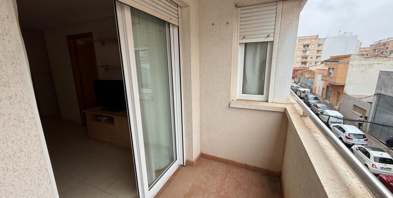 Resale - Apartment / flat -
Torrevieja - Centro