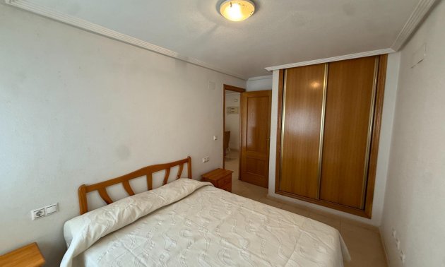 Resale - Apartment / flat -
Torrevieja - Centro