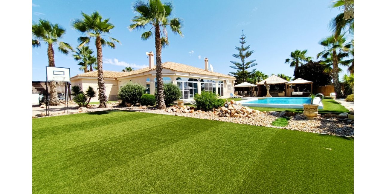 Rynek wtórny - Willa -
Gea Y Truyols