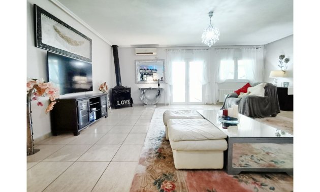 Rynek wtórny - Willa -
Gea Y Truyols