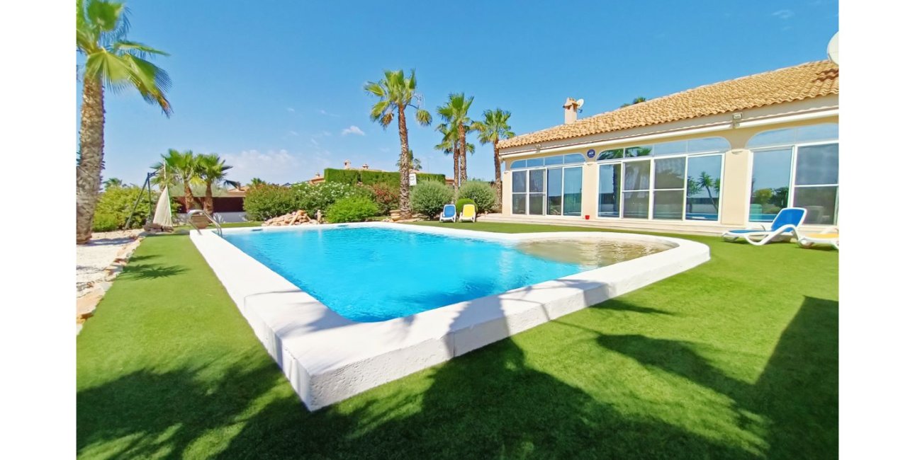 Rynek wtórny - Willa -
Gea Y Truyols