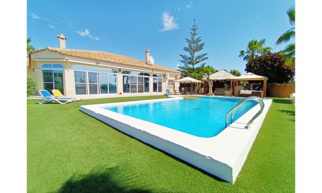 Rynek wtórny - Willa -
Gea Y Truyols