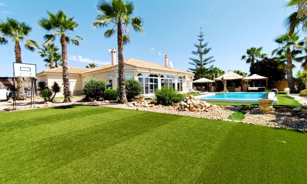 Rynek wtórny - Willa -
Gea Y Truyols