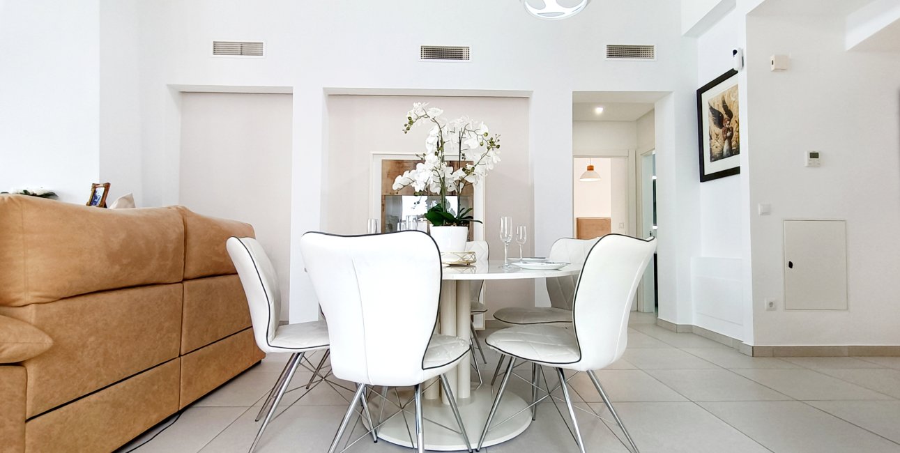 Resale - Villa -
El Valle Golf Resort - El Valle Golf Resort - Centre