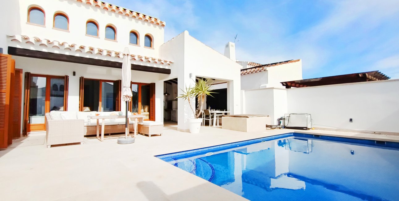 Resale - Villa -
El Valle Golf Resort - El Valle Golf Resort - Centre