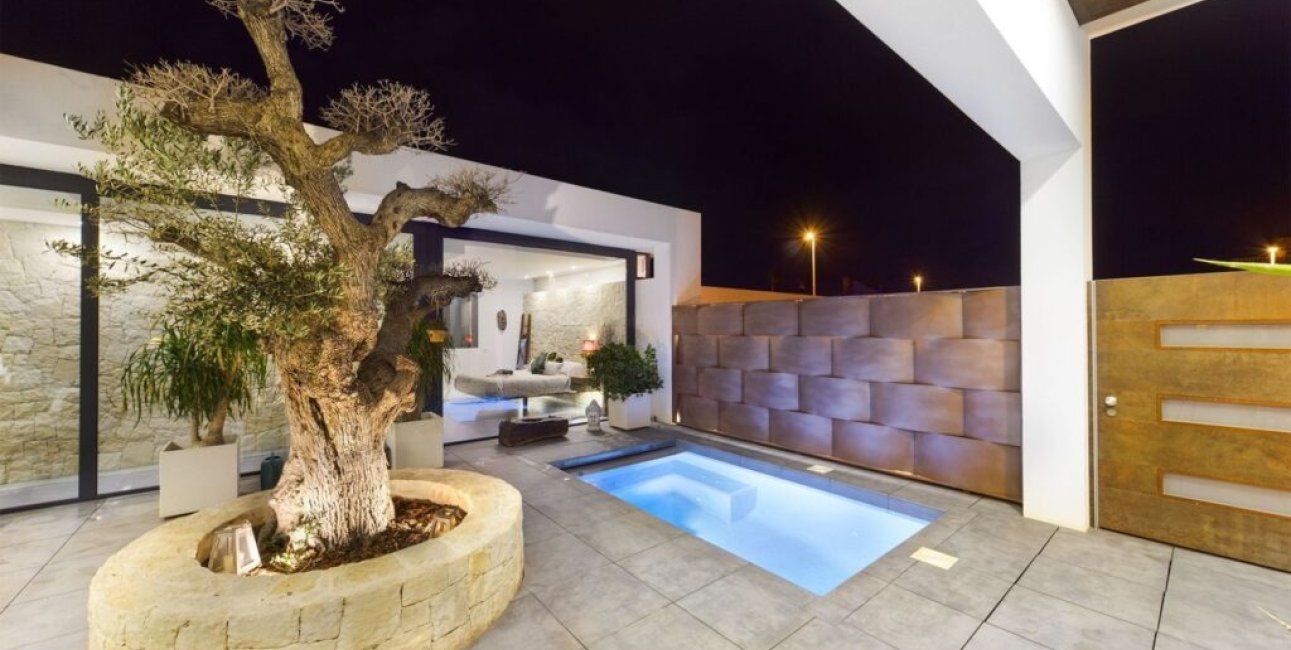 Resale - Villa -
Los Alcázares - Serena Golf