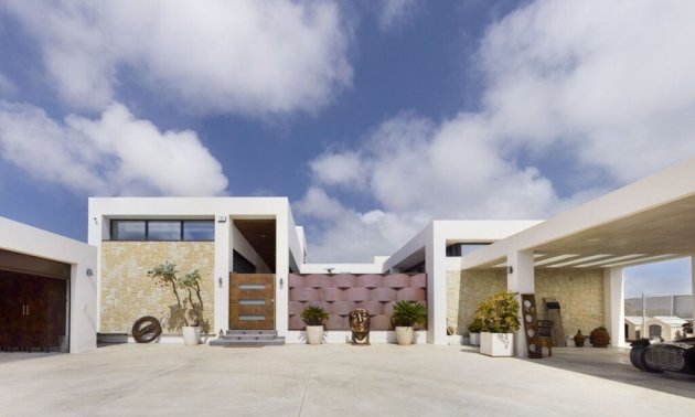 Resale - Villa -
Los Alcázares - Serena Golf