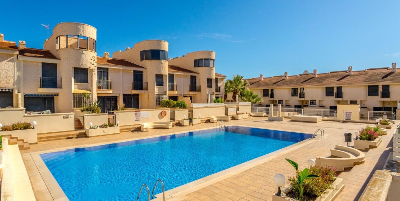 Rynek wtórny - Casa -
Orihuela Costa - Cabo Roig