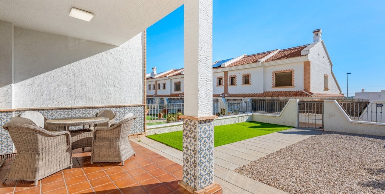 Resale - Townhouse -
San Miguel de Salinas